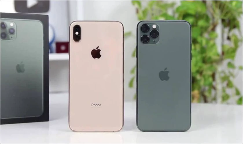 So sánh Xs Max và 12 Pro Max về thiết kế: Chế tác kim loại nguyên khối cao cấp